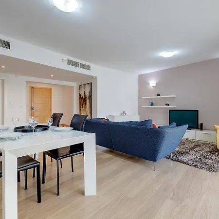 Spacious Pender Gardens With Private Balcony * San Ġiljan