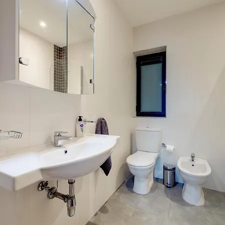 Spacious Pender Gardens With Private Balcony * San Giuliano