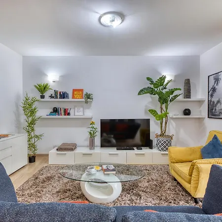 Spacious Garden View In Exclusive Complex