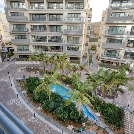 Spacious Garden View In Exclusive Complex * Saint Julian's
