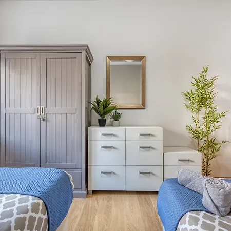 Spacious Garden View In Exclusive Complex *