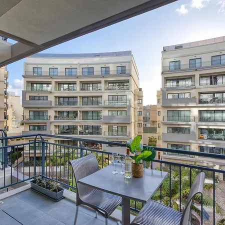Spacious Garden View In Exclusive Complex *