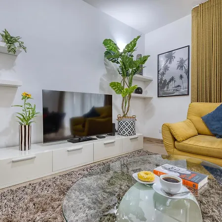 Spacious Garden View In Exclusive Complex