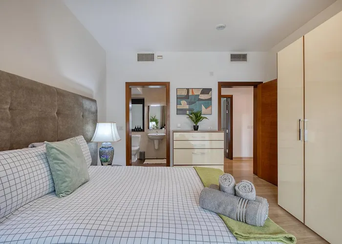 Lägenhet Spacious Garden View In Exclusive Complex *