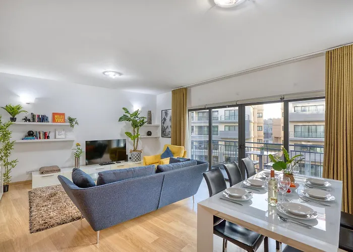 Spacious Garden View In Exclusive Complex * St. Julian's