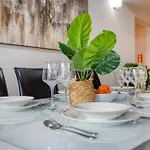 Spacious Garden View In Exclusive Complex Apartment San Ġiljan