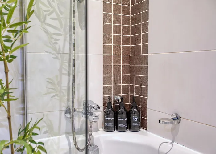 Spacious Garden View In Exclusive Complex *