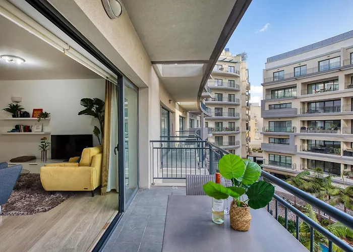 Spacious Garden View In Exclusive Complex